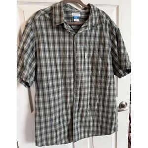 Columbia Shirt Mens XL GreenPlaid Button Up Short Sleeve Outdoor Hiking Camp